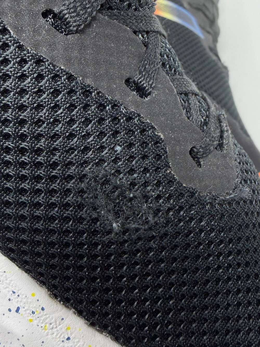 Kids New Balance Black Mesh Running Sneakers with Rainbow Logo Sz.5y - Picture 7 of 7